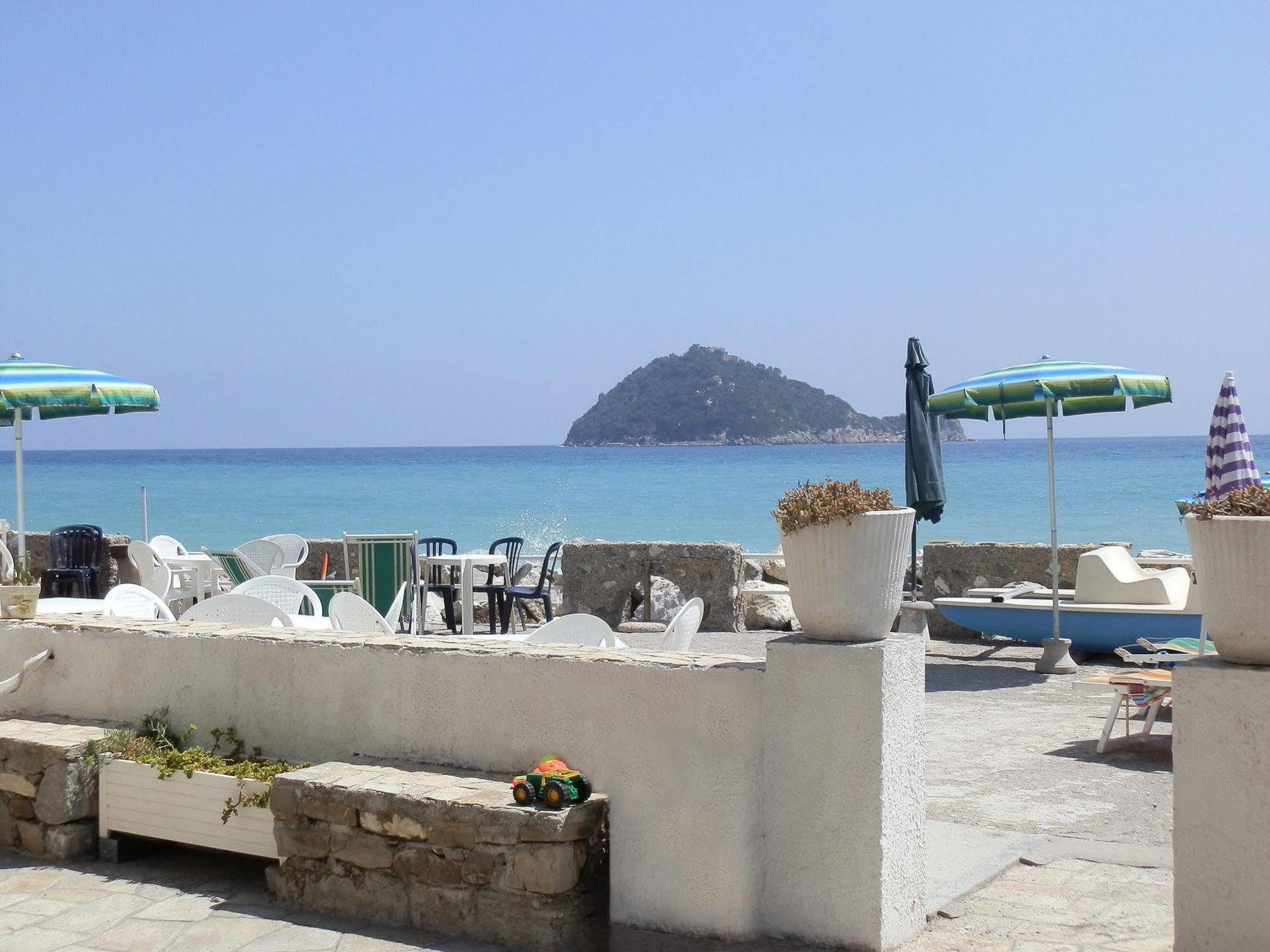Apart-hotel Miky Albenga